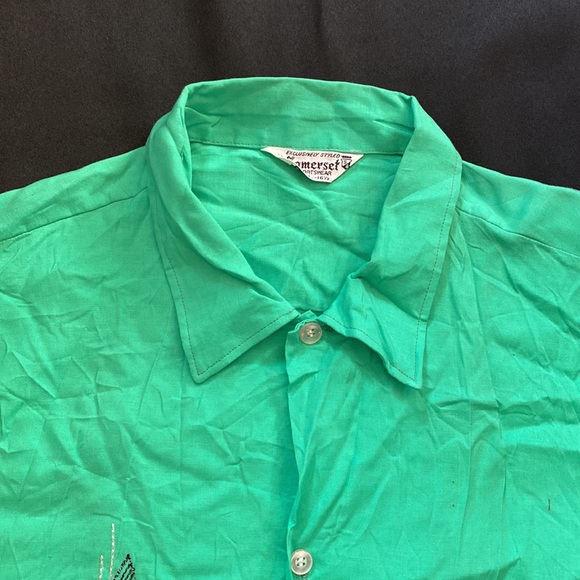 Electric green 70’s men shirt - Picture 5 of 7